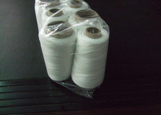 Poliéster blanco crudo sometido a un tratamiento térmico 100% del hilo de coser 40s/2